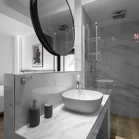 Harmony Suite, Nilie Hospitality Mgmt Apartament